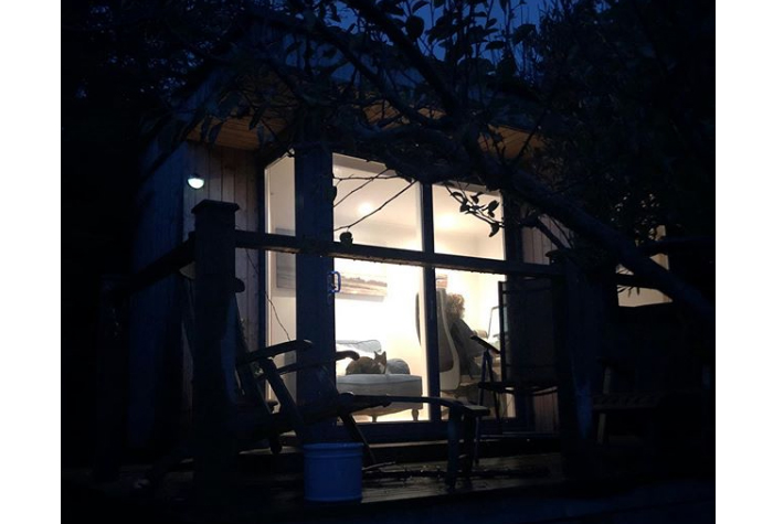 elly-griffiths-writing-spot