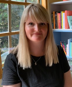 Jen McNulty book review blog Books on the 7:47